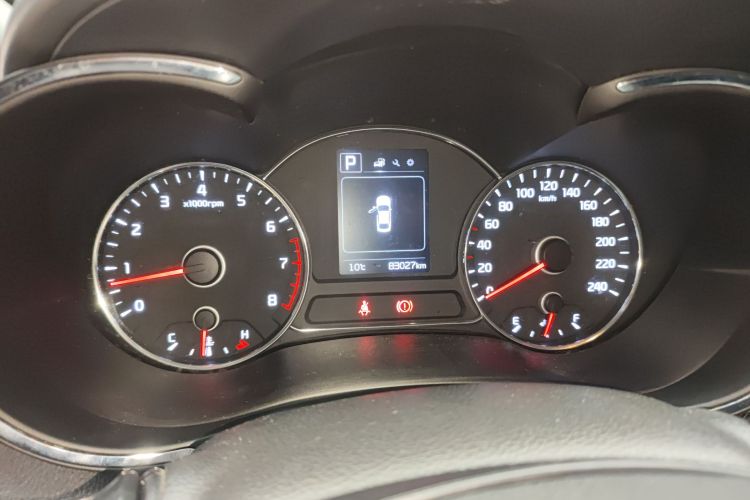 起亚K3 2016款 1.6L 自动GLS中控内饰14