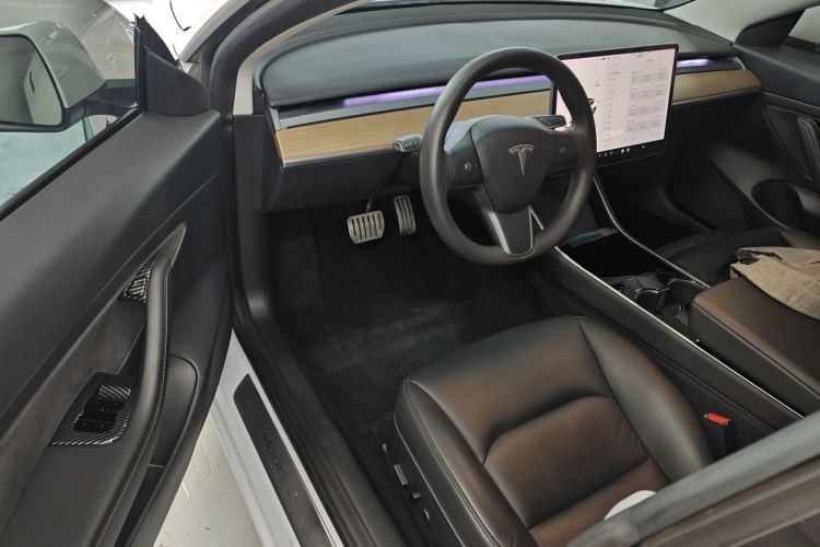 特斯拉 Model 3 2020款 改款 标准续航后驱升级版中控内饰20