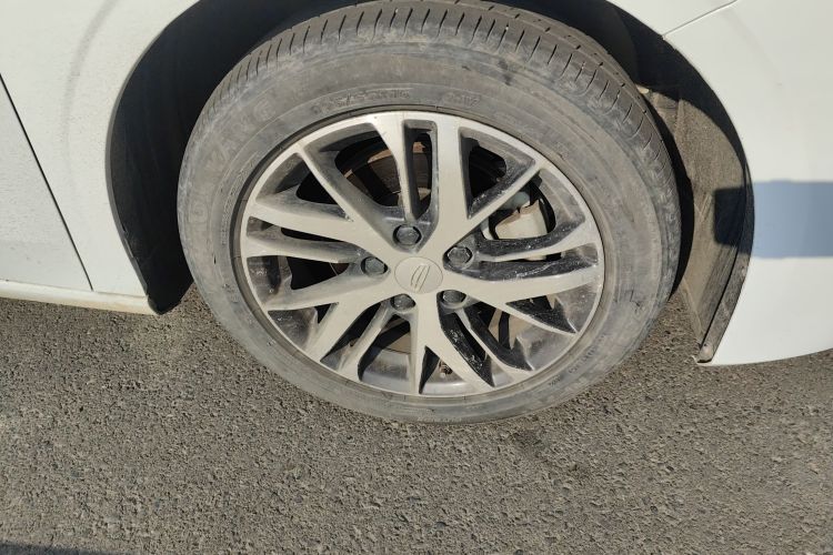 吉利汽车 帝豪 2023款 第4代冠军版 1.5L CVT豪华型车身外观10