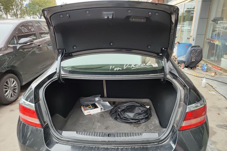 别克 英朗 2013款 GT 1.6L 手动进取版机舱底盘23