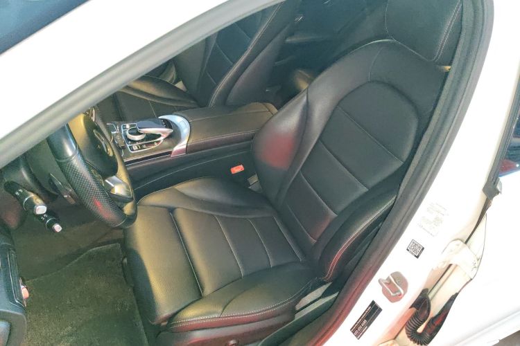 奔驰C级 2015款 改款 C 180 L 运动型中控内饰19