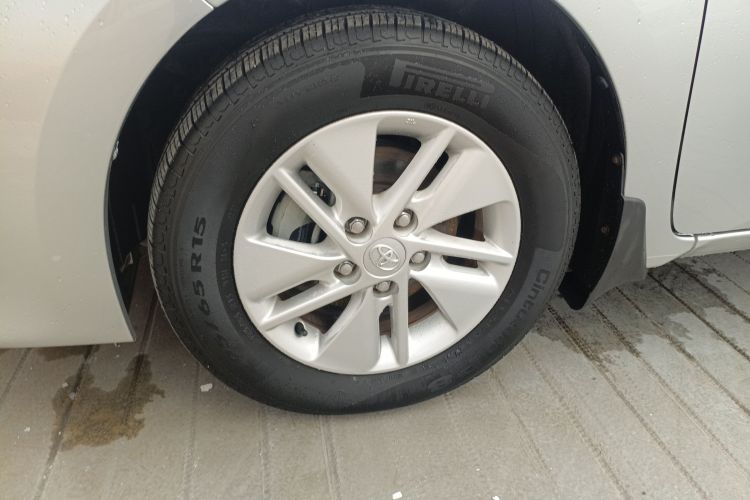 丰田 卡罗拉 2017款 1.2T CVT GL车身外观6007