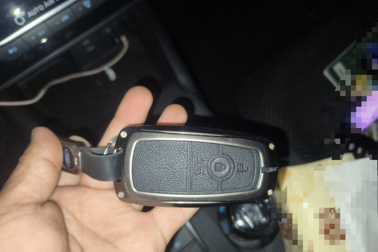 福特 福克斯 2021款 三厢 EcoBoost 180 自动ST Line中控内饰11