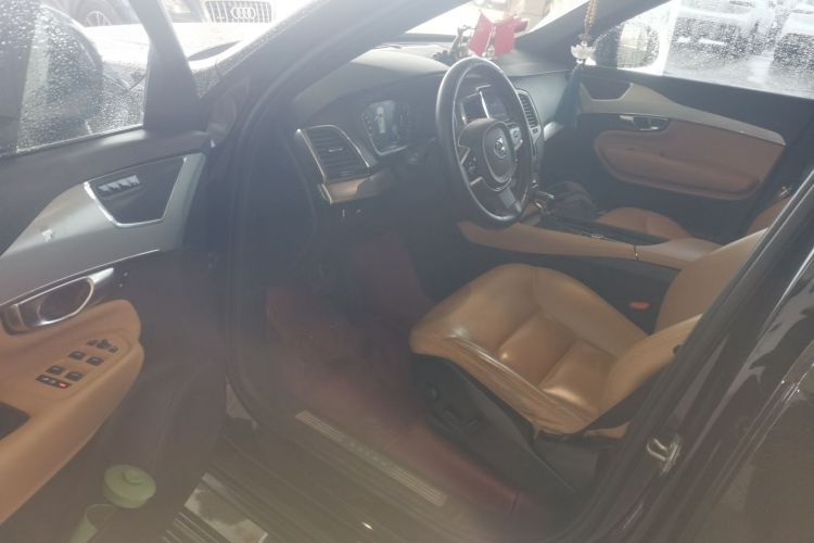 沃尔沃XC90 2019款 T5 智逸版 5座 国VI中控内饰20