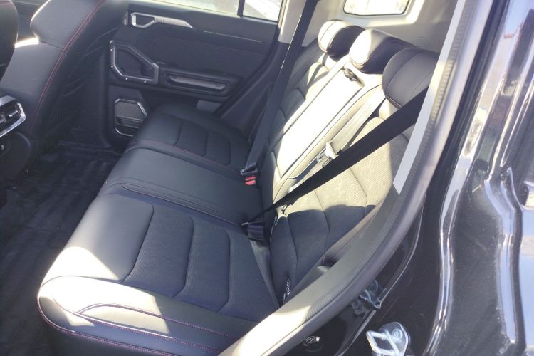 捷途旅行者 2025款 2.0TD DCT 四驱星际卫士中控内饰7004