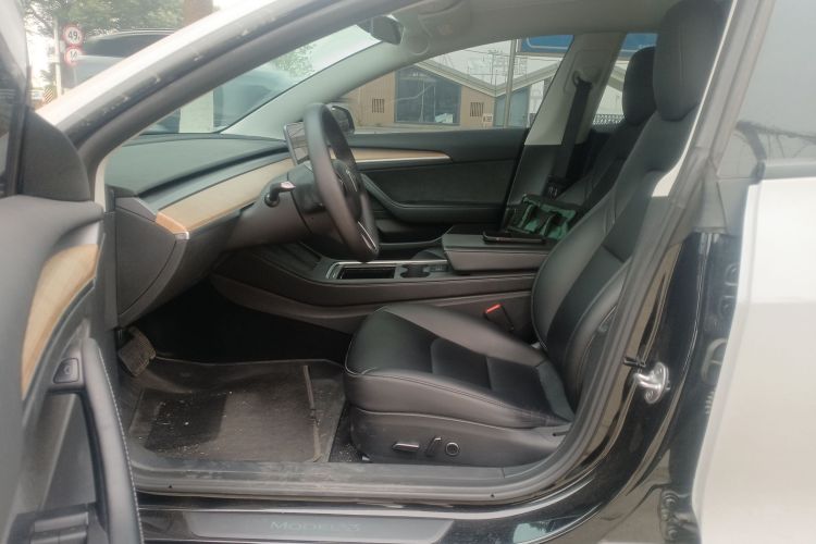 特斯拉 Model 3 2022款 后轮驱动版中控内饰7003
