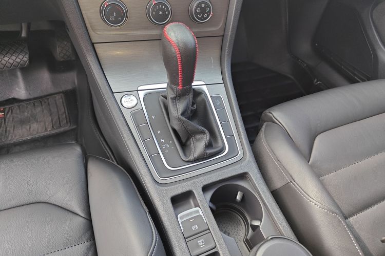 大众 高尔夫 2014款 1.4TSI 自动豪华型中控内饰18