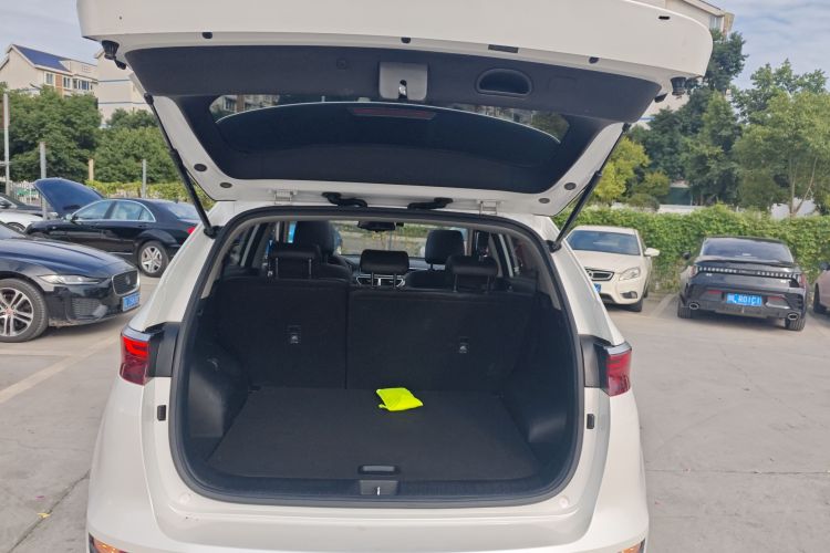 起亚KX5 2019款 1.6T 自动两驱豪华版局部细节23