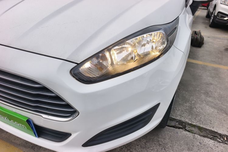 福特 嘉年华 2013款 两厢 1.5L 手动风尚型局部细节36