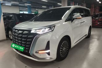 腾势D9 2022款 DM-i 970 四驱旗舰型