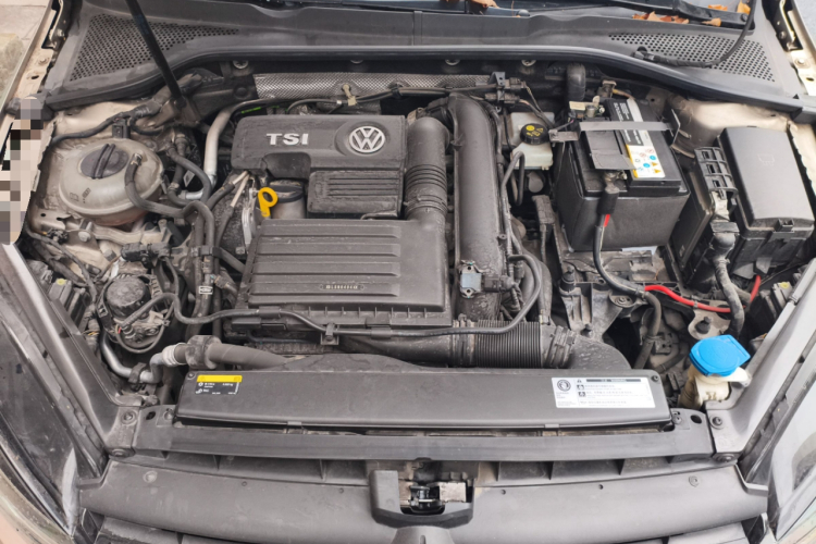 大众 高尔夫 2019款 200TSI DSG舒适进取版 国VI局部细节24