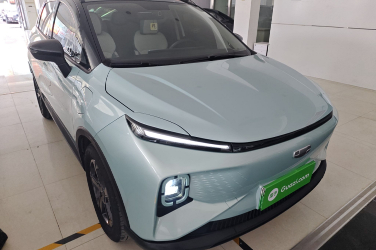 吉利几何E萤火虫 2024款 301km 星光车身外观3