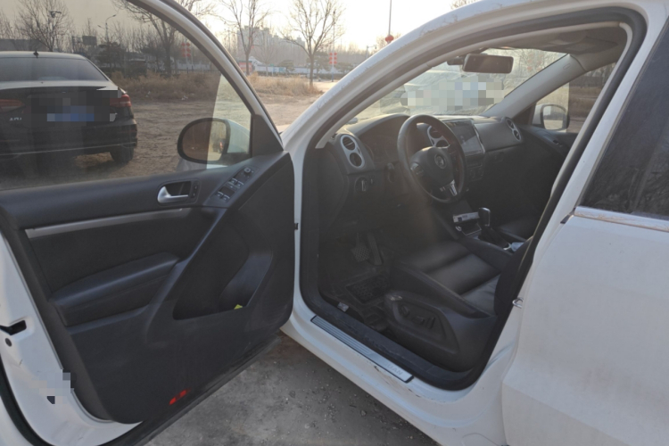 大众 途观 2015款 1.8TSI 自动两驱舒适版中控内饰20