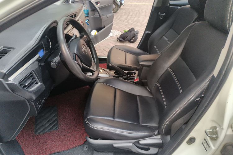 丰田 雷凌 2016款 1.6G CVT精英版中控内饰19