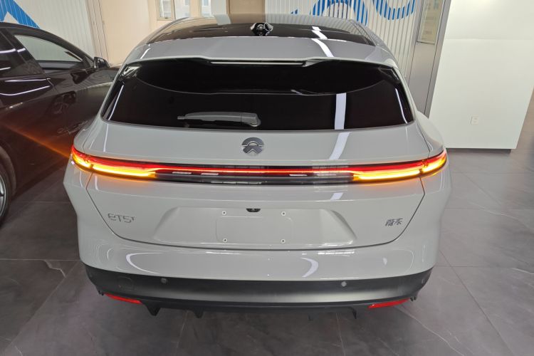 蔚来ET5T 2024款 75kWh Touring车身外观6