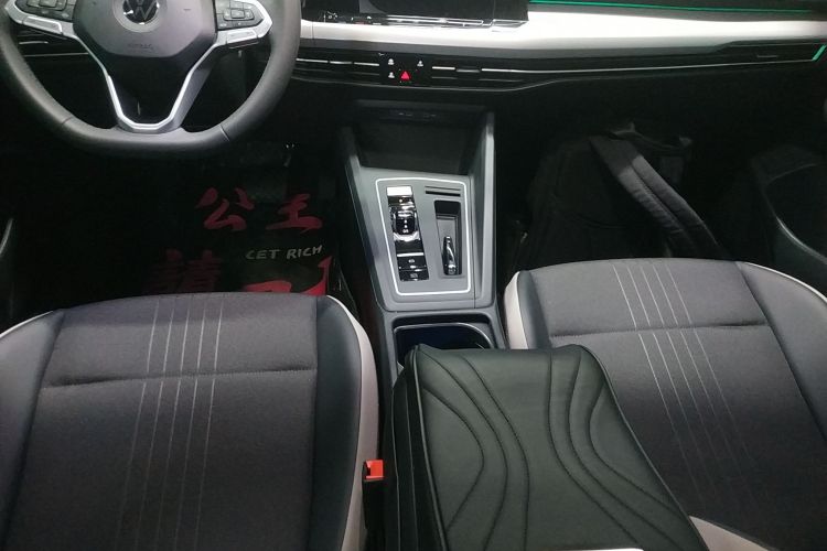 大众 高尔夫 2024款 280TSI DSG Pro 50年传奇版中控内饰18