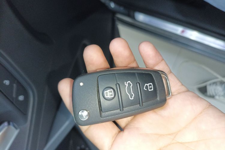 奥迪Q3 2021款 40 TFSI 时尚动感型中控内饰7001