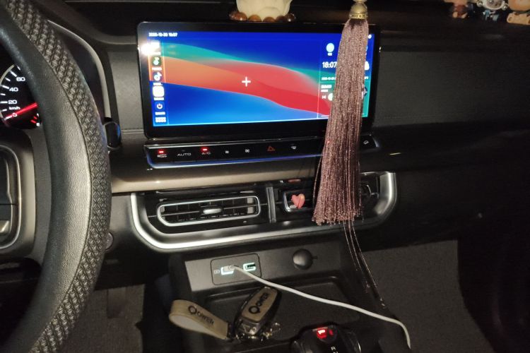 长城 炮 2023款 2.0T商用版自动柴油两驱精英型标箱GW4D20M中控内饰16