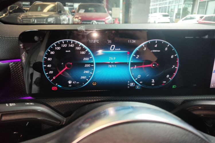 奔驰A级 2021款 A 200 L 运动轿车时尚型局部细节14