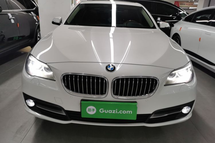 宝马5系 2014款 528Li 领先型车身外观2