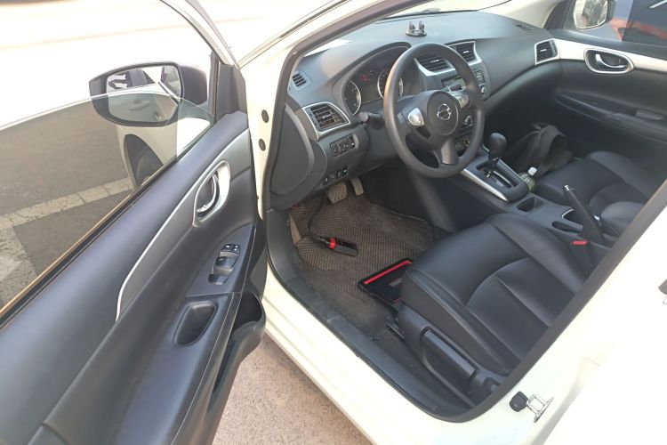 日产 轩逸 2021款 经典 1.6XE CVT舒适版中控内饰20