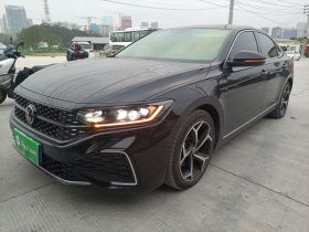 大众 帕萨特 2023款 330TSI 星空精英版