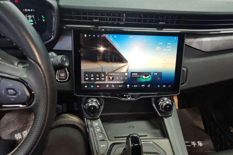 领克01 EM-P 2023款 1.5TD EM-P PM中控内饰16