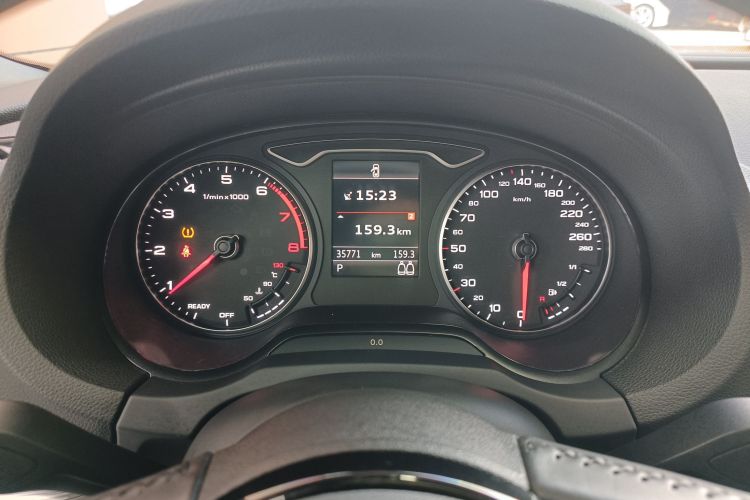 奥迪A3(进口) 2017款 Cabriolet 40 TFSI中控内饰14