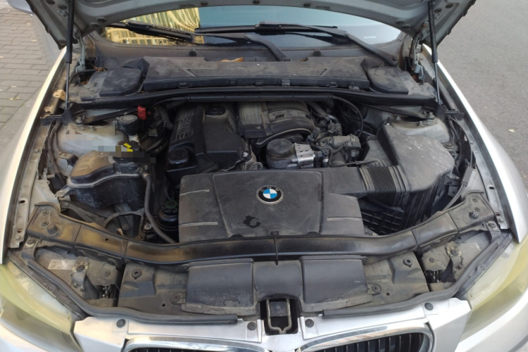 宝马3系 2009款 318i 领先型局部细节24