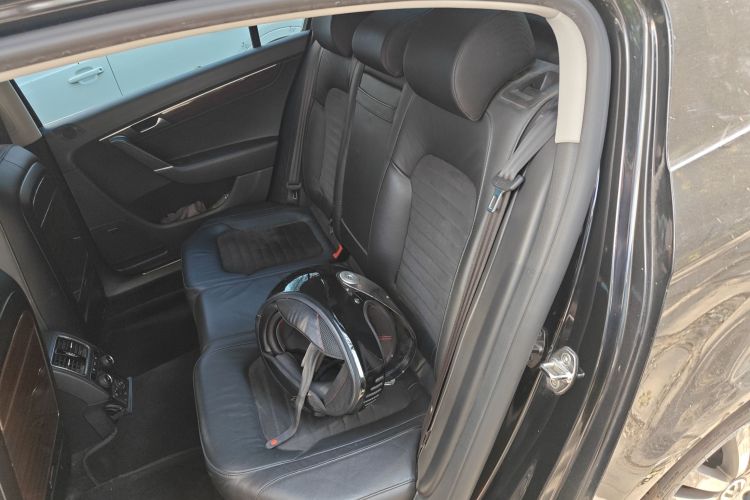 大众 迈腾 2016款 2.0TSI 智享尊贵型中控内饰7004