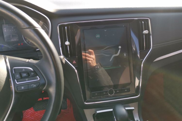 荣威RX5 2020款 20T 自动4G互联超越旗舰版中控内饰16