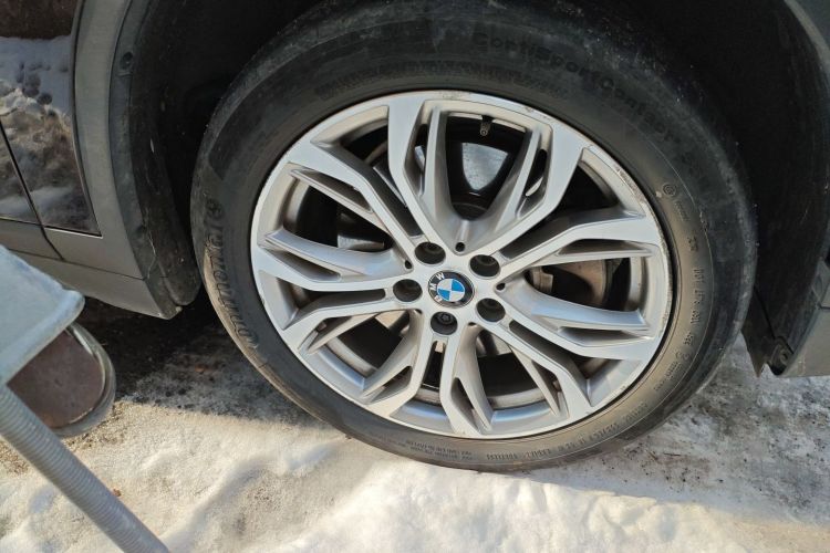 宝马X1 2018款 sDrive20Li 领先型车身外观10