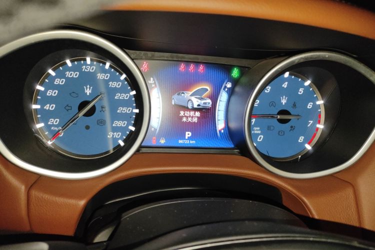 玛莎拉蒂 Ghibli 2014款 3.0T 标准版中控内饰14