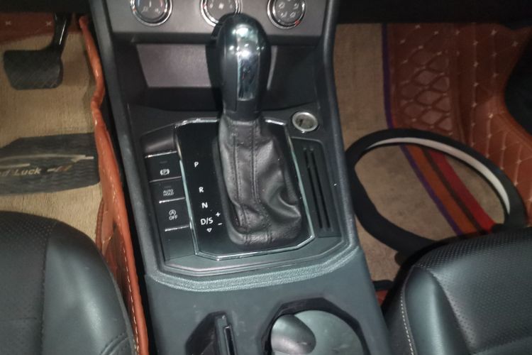 大众 朗逸 2018款 1.5L 自动舒适版 国V中控内饰18