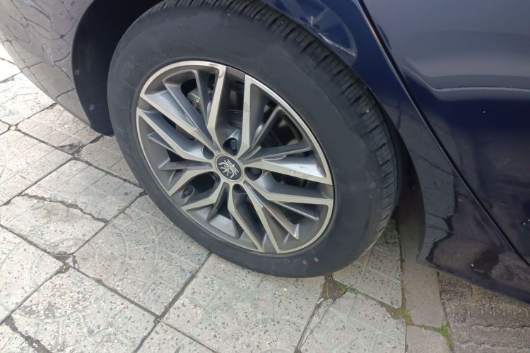 比亚迪 秦PLUS 2023款 冠军版 EV 510KM领先型车身外观6008