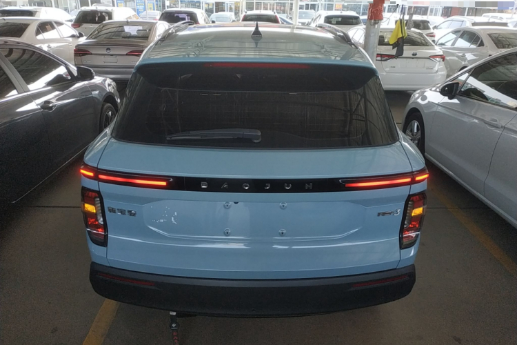 宝骏RS-3 2020款 1.5L 手动24小时在线豪华型车身外观6