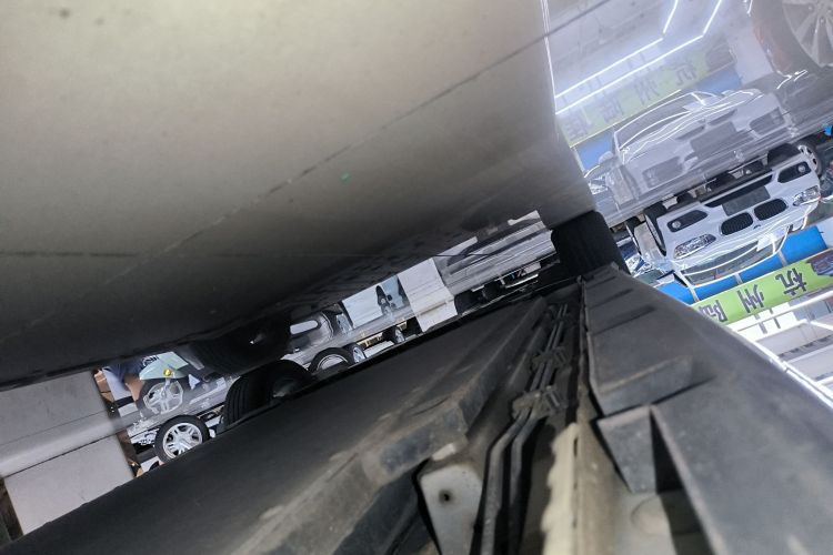 比亚迪 海豚 2023款 420km 时尚版机舱底盘30