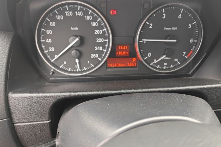 宝马X1 2013款 sDrive18i 时尚型中控内饰15