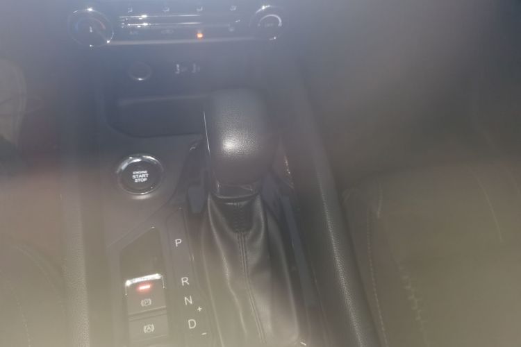 奇瑞 瑞虎5x 2019款 HERO 1.5L CVT时尚版中控内饰18