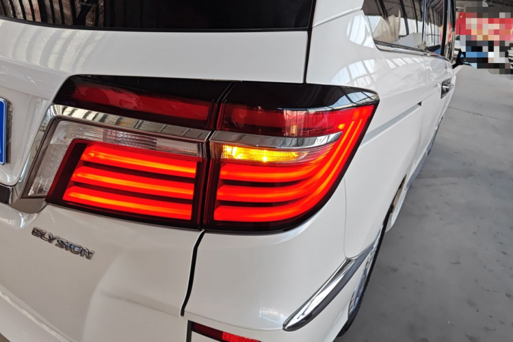 本田 艾力绅 2016款 2.4L 豪华版车身外观9