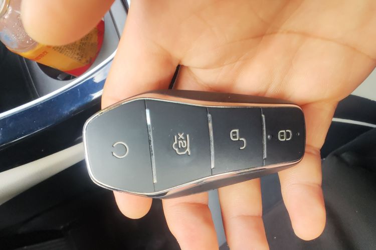 比亚迪 秦PLUS 2021款 DM-i 55KM 旗舰型中控内饰11