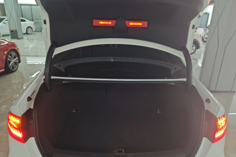 奥迪A4L 2015款 35 TFSI 自动舒适型局部细节23