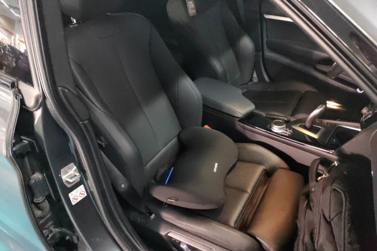 宝马3系GT 2020款 320i M运动套装局部细节41