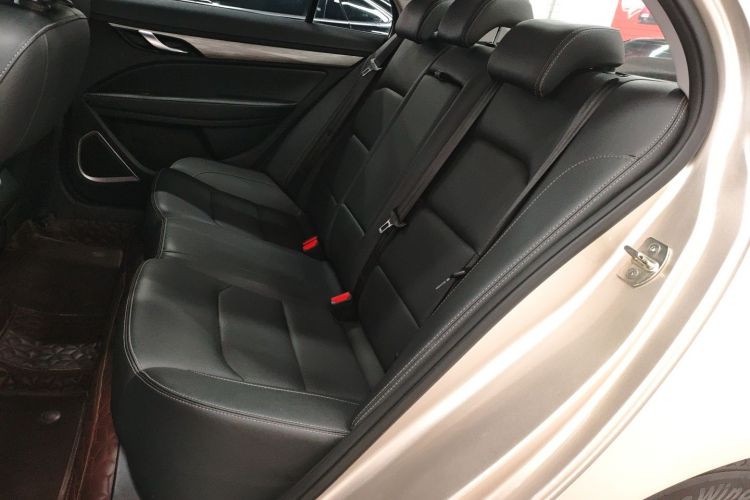 吉利汽车 帝豪 2019款 领军版 1.5L CVT豪华型 国VI中控内饰21