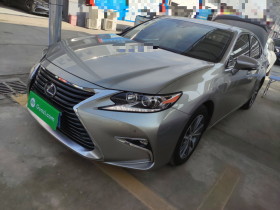 雷克萨斯ES 2015款 300h 舒适版