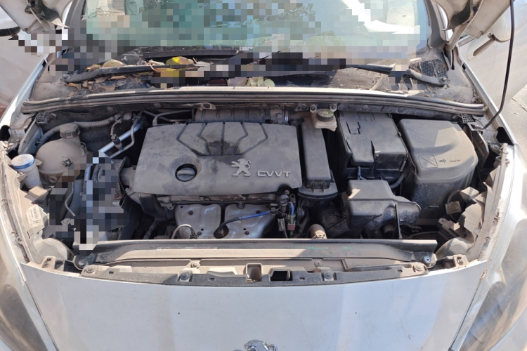 标致308 2014款 乐享版 经典 1.6L 手动风尚型局部细节24