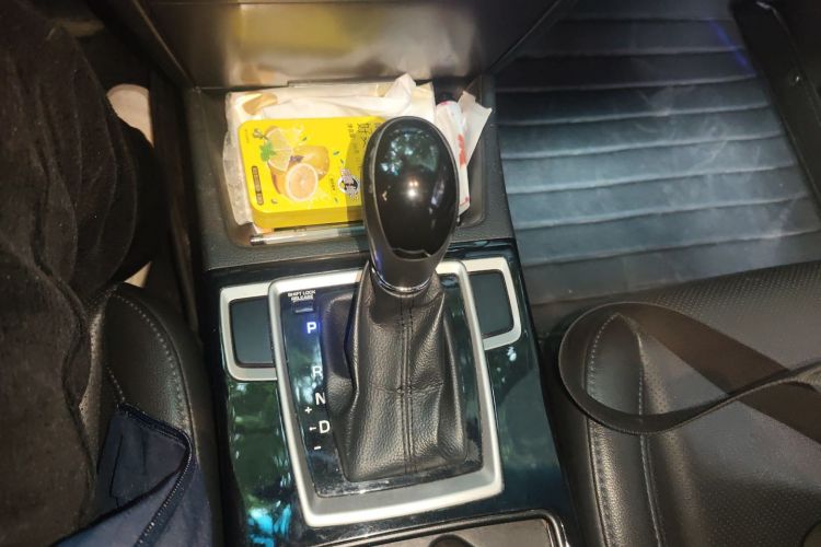 现代 名图 2014款 1.8L 自动尊贵型DLX中控内饰18