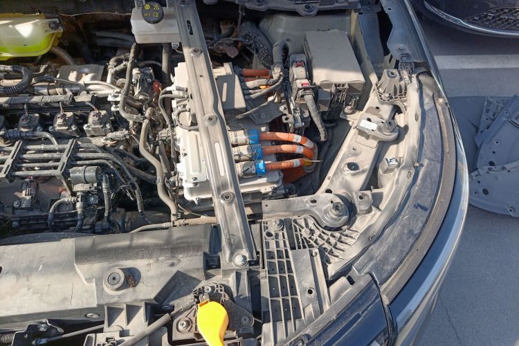 鸿蒙智行 问界M7 2024款 1.5T 后驱Plus版 6座机舱底盘26