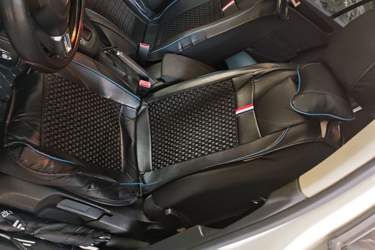 大众 高尔夫 2012款 1.6 自动舒适型局部细节19