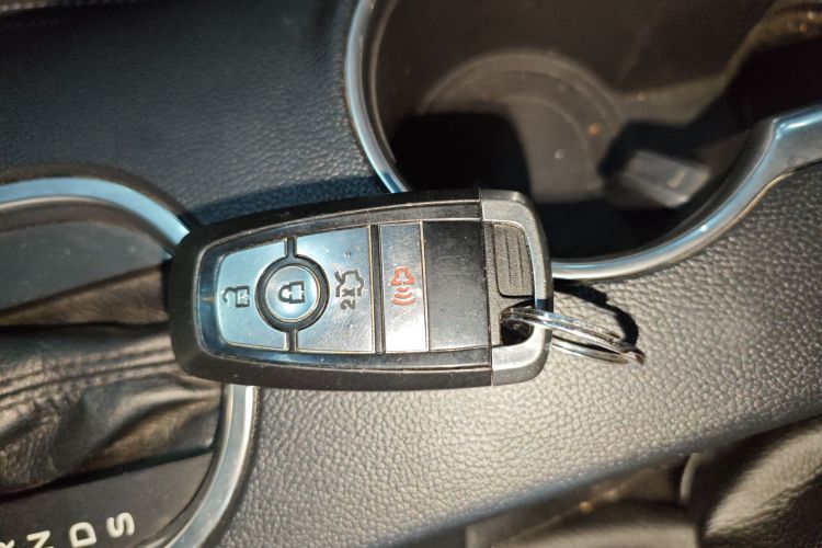 福特Mustang（平行进口）中控内饰7001